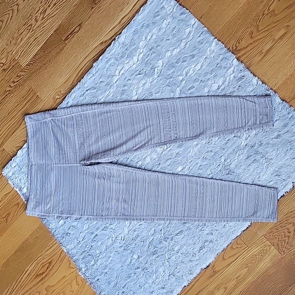 Athleta Pants - Athleta Grey Striped Athletic Leggings, Women's Size Medium, Great Condition